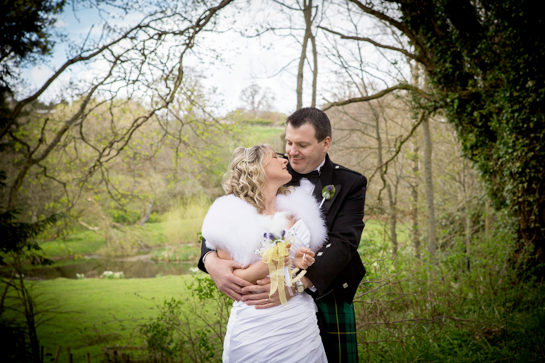 wedding, otterburn, tower, north, east, northumberland, photographer, leamington, spa, sunderland, wariwckshire, bride, preperation, makeup, hair